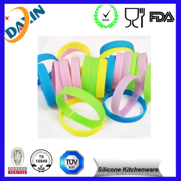 Bracelet en silicone bon marché à la douane, logo imprimé bracelet en silicone